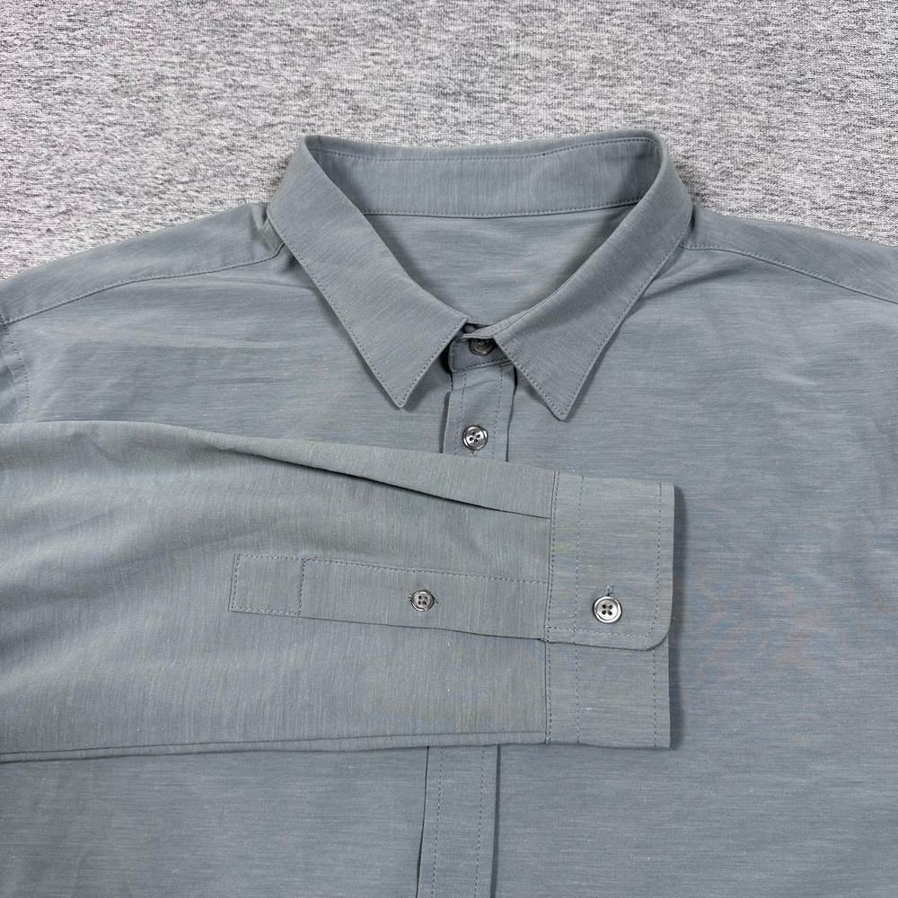 Vuori Shirt Mens XL Gray Bridge Long Sleeve Button Up Performance Stretch City